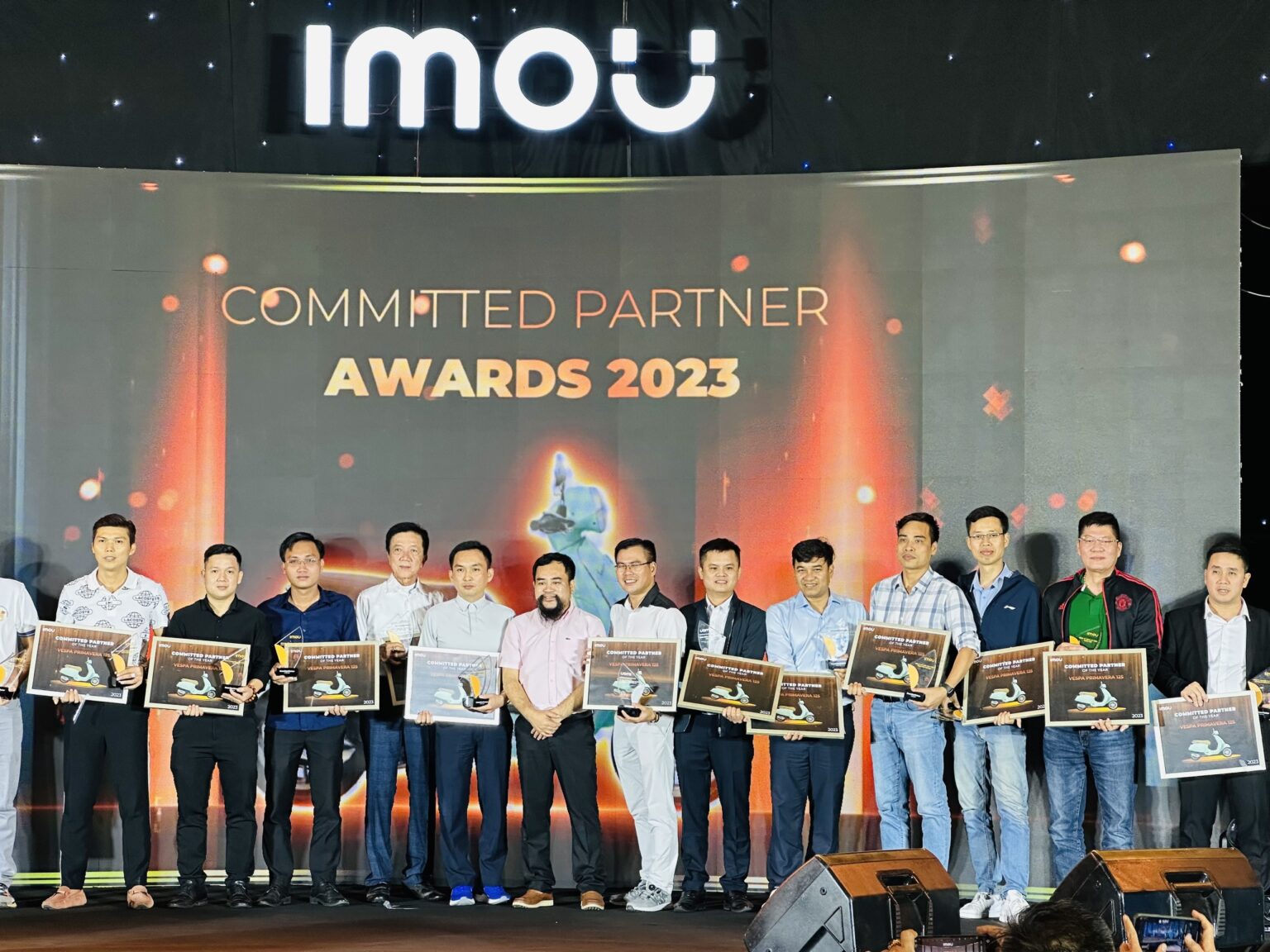 TỔNG KẾT 2023 RỰC RỠ CÙNG IMOU & DSS AN NINH TOÀN CẦU VINH DỰ NHẬN GIẢI THƯỞNG DANH GIÁ 4 AN NINH TOÀN CẦU